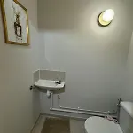 Aux Portes De *