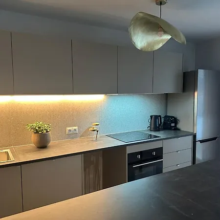 Aux Portes De Apartment *